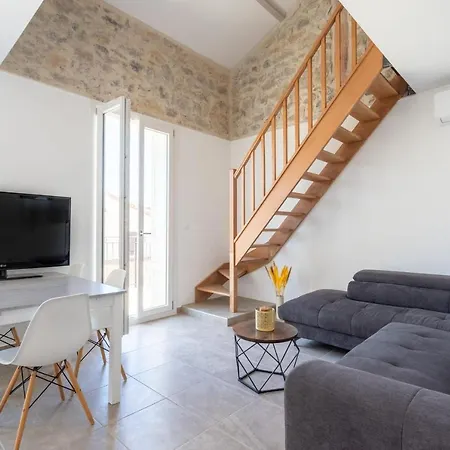 Outstanding Ac 2 Bedroom With Terrace Close To Beaches - Dodo Et Tartine Apartment Carqueiranne