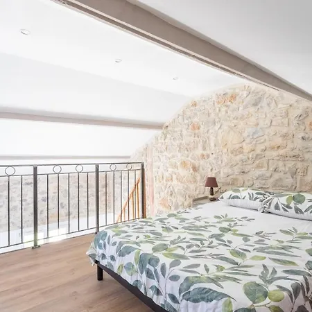 Apartment Outstanding Ac 2 Bedroom With Terrace Close To Beaches - Dodo Et Tartine *